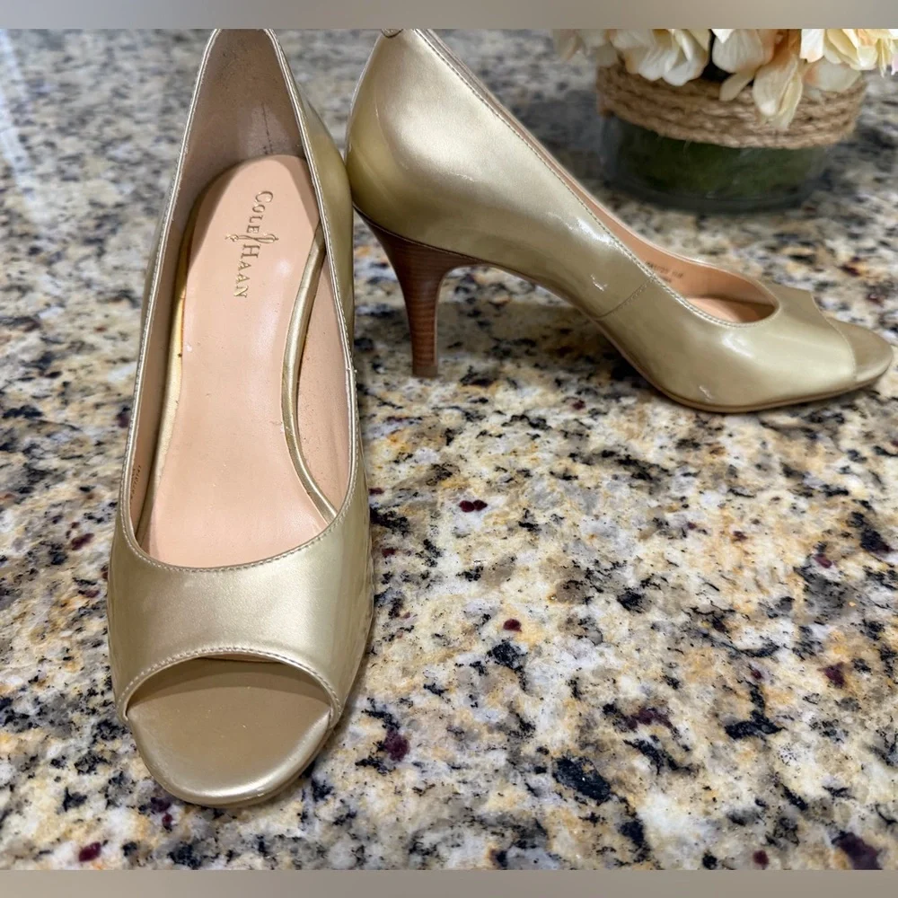 Cole Haan Air Lainey Metallic Gold Leather Open Toe Pumps Nike Air 5.5
